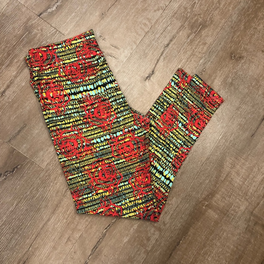 Lularoe Rose Print Leggings